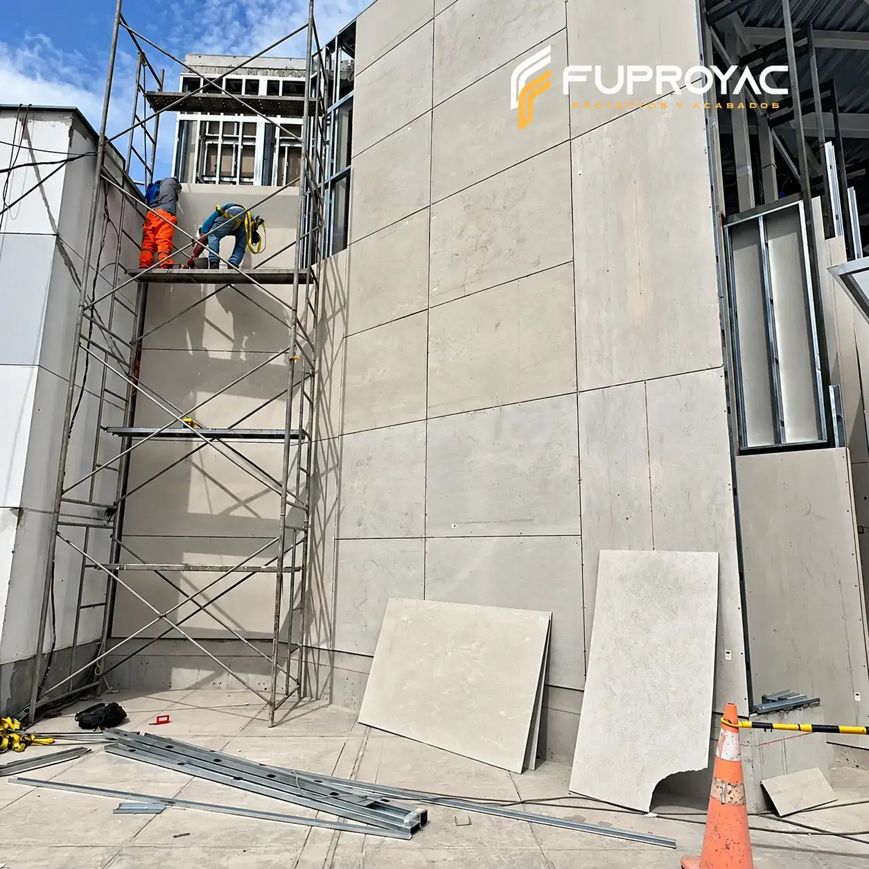 Instalación de drywall documentada por FUPROYAC