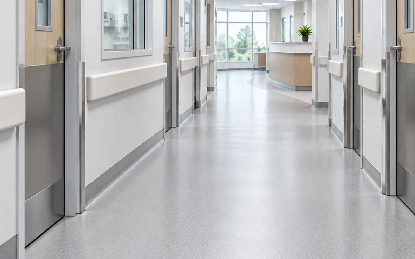 Visualización de un pasillo hospitalario moderno con piso vinílico; composición ilustrativa